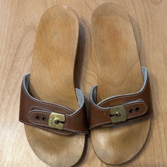 Dr. Scholls Brown Leather Slide Sandals with Buckle. Size 7 - Picture 1 of 5